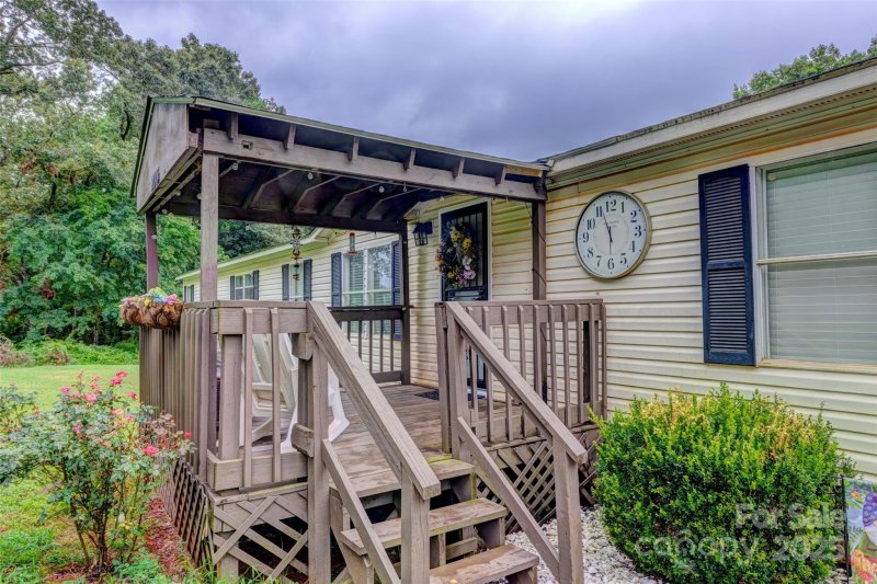 Property image 3 of 2006 Kollege Lane in Triangle Terrace, Crouse, NC 28033