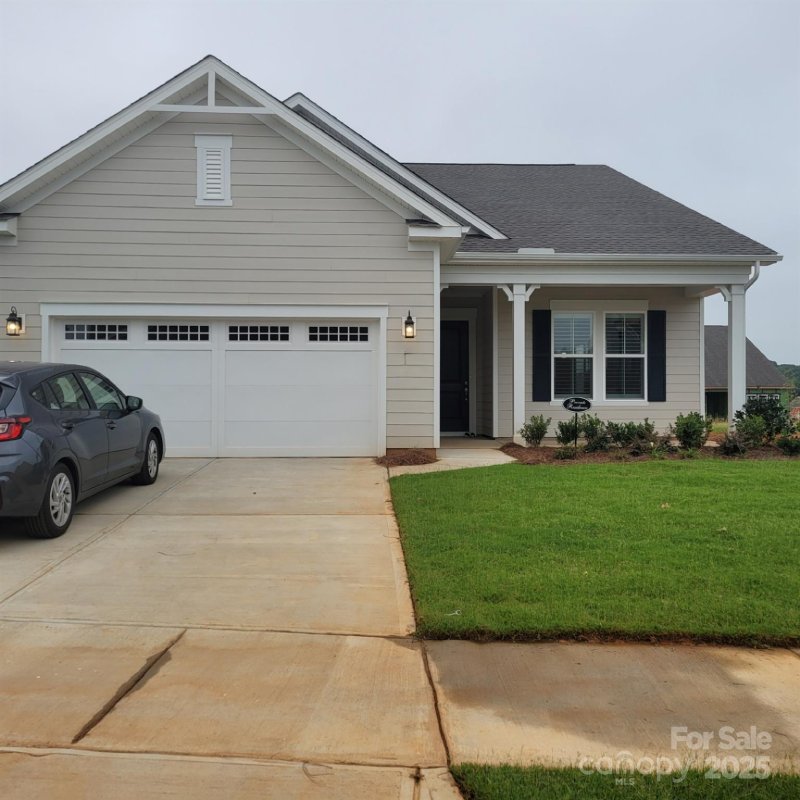 1003 Rabbit Hill Lane