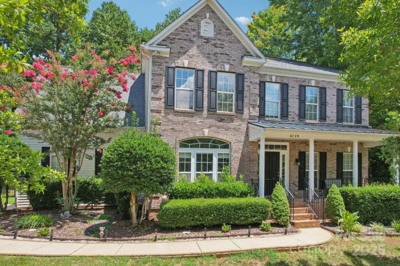 6729 Garden Hill Drive