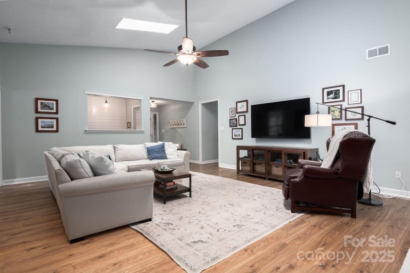 Property image 3 at 7024 Stillmeadow Drive, Charlotte, NC 28277