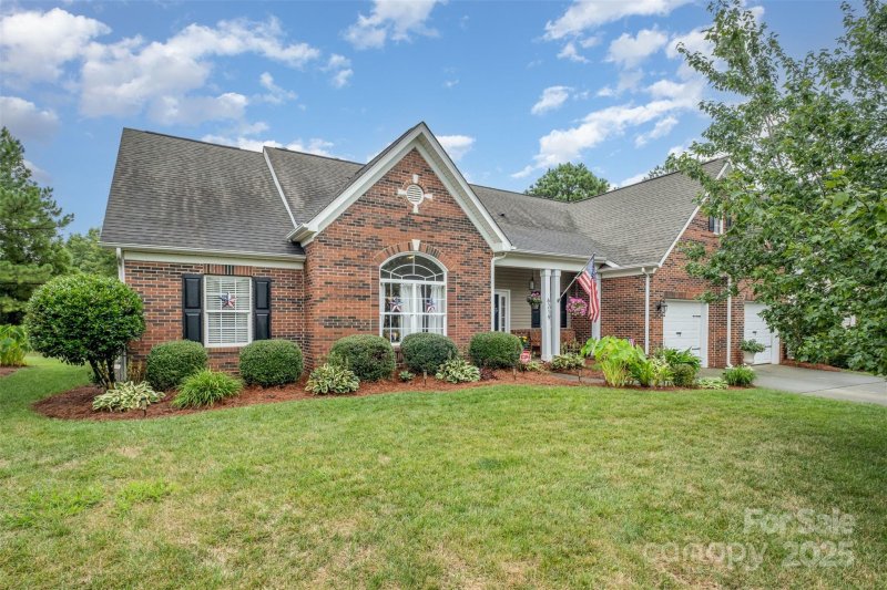 Property image 2 at 6219 Breckfield Court, Charlotte, NC 28278