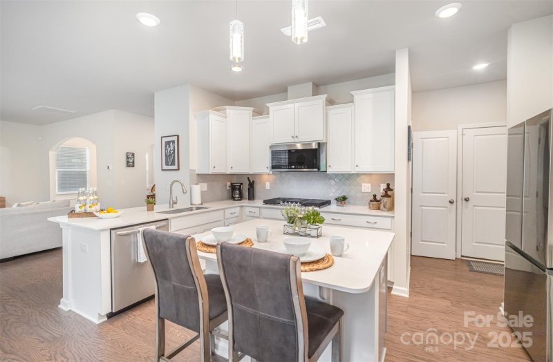 Property image 4 of 17217 River Race Drive in Northbrook, Huntersville, NC 28078