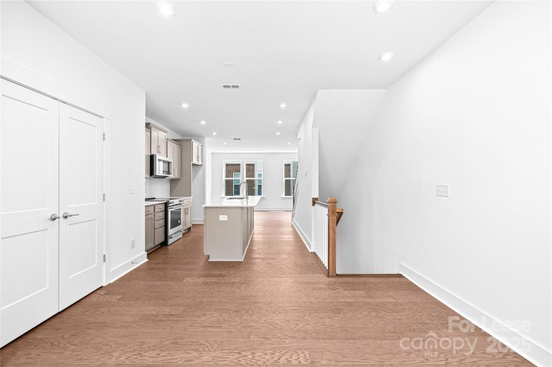 Property image 4 at 5017 Sovereignty Court, Charlotte, NC 28205