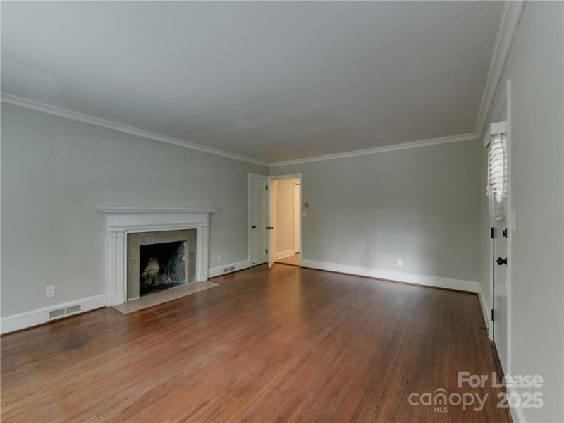 Property image 2 at 815 Sunnyside Avenue, Charlotte, NC 28204