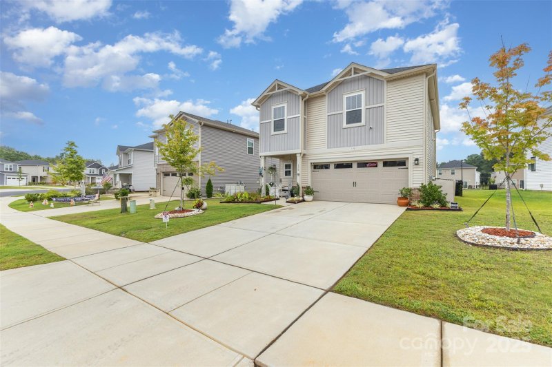 Property image 2 of 170 Canoga Avenue in Monterey Park, York, SC 29745