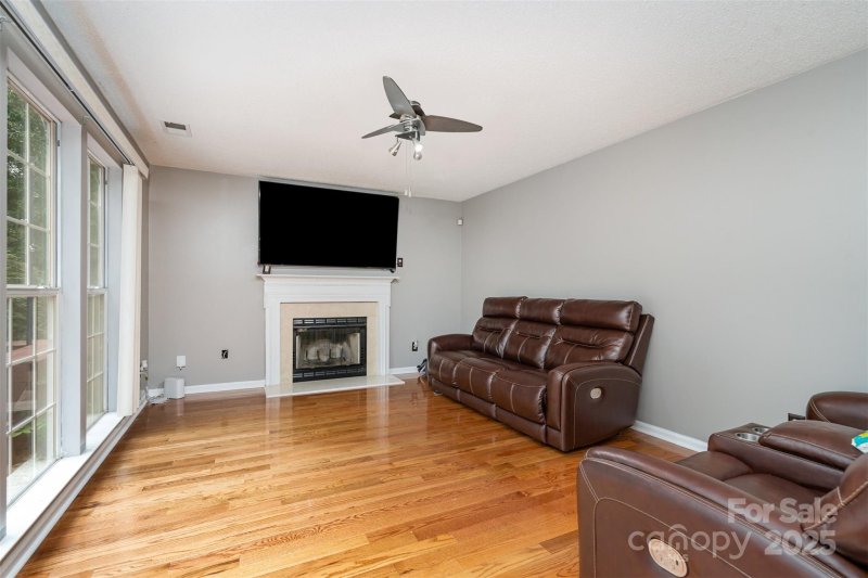 Property image 5 at 9526 Nettle Drive, Charlotte, NC 28216