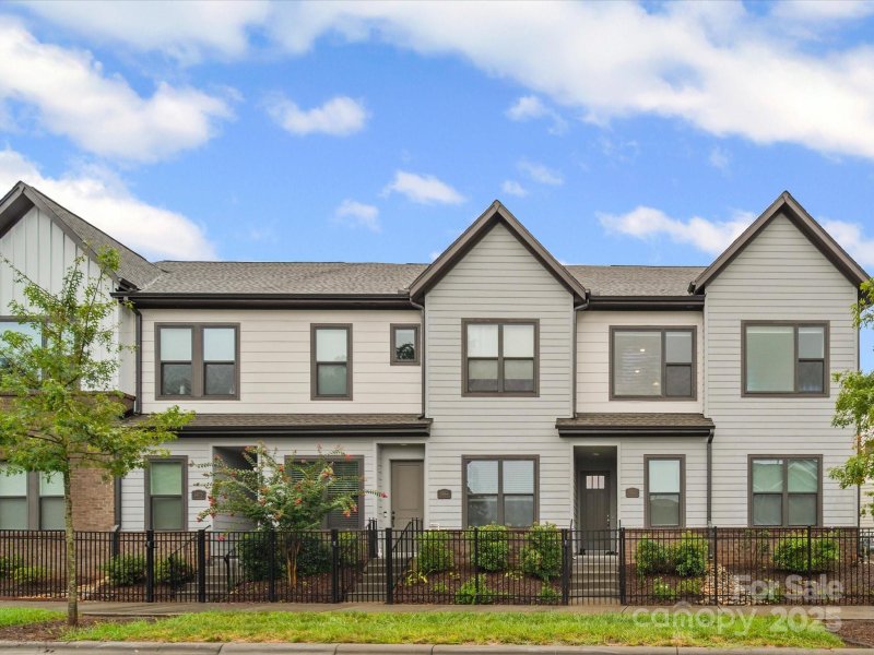 5862 Ardrey Kell Road