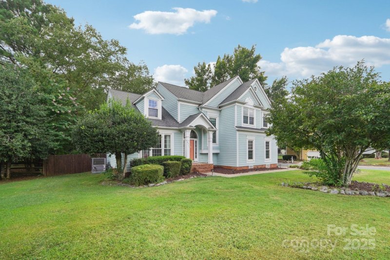 Property image 2 at 4711 Brownes Ferry Road, Charlotte, NC 28269