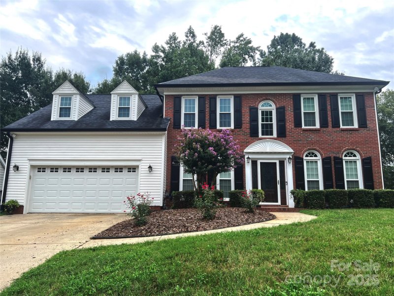 Lantern Green, Kannapolis Community