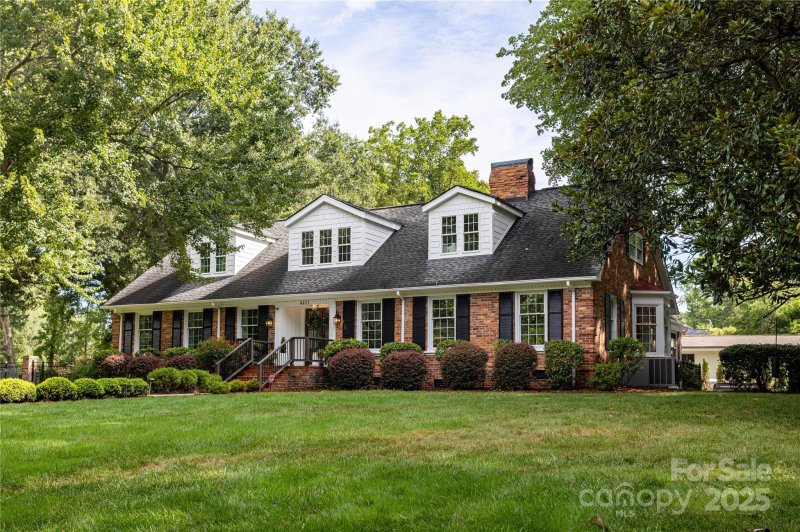 4401 Town And Country Drive