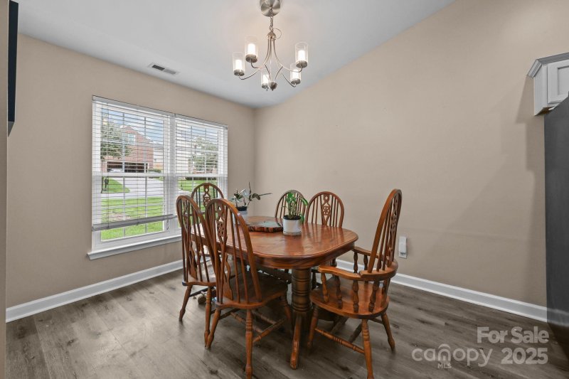 Property image 5 of 1433 Moss Creek Drive in Canterfield Estates, Harrisburg, NC 28075