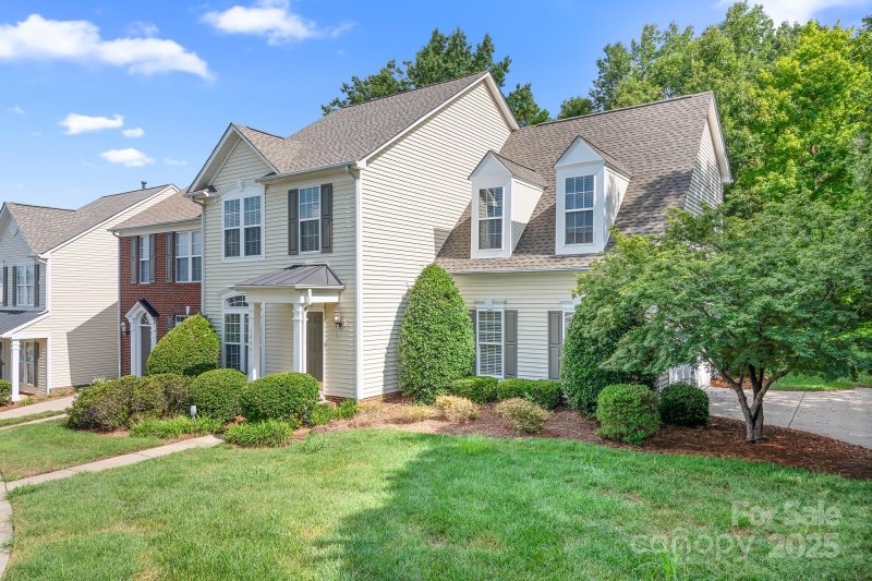 Property image 2 of 14661 Greenpoint Lane in Skybrook, Huntersville, NC 28078