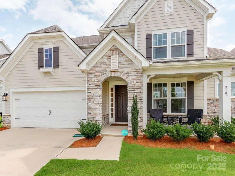 Property image 3 at 310 W Waterlynn Road, Mooresville, NC 28117