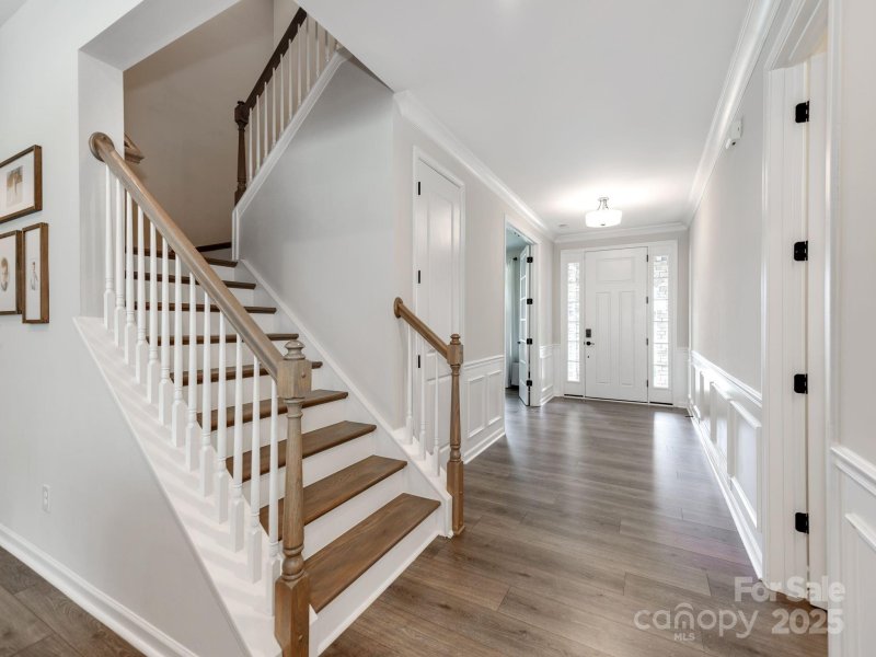 Property image 5 at 310 W Waterlynn Road, Mooresville, NC 28117