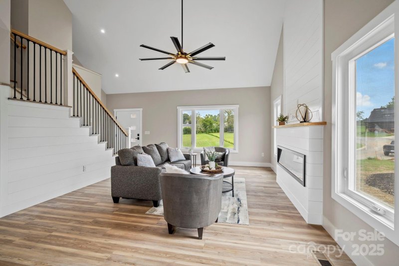 Property image 5 of 117 Scott Meadows Drive in Chambers Trace, Asheville, NC 28806