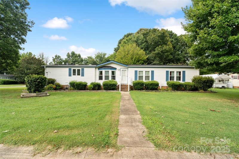 Property image 3 of 5909 Lake Valley Road in Southwoods, Clover, SC 29710