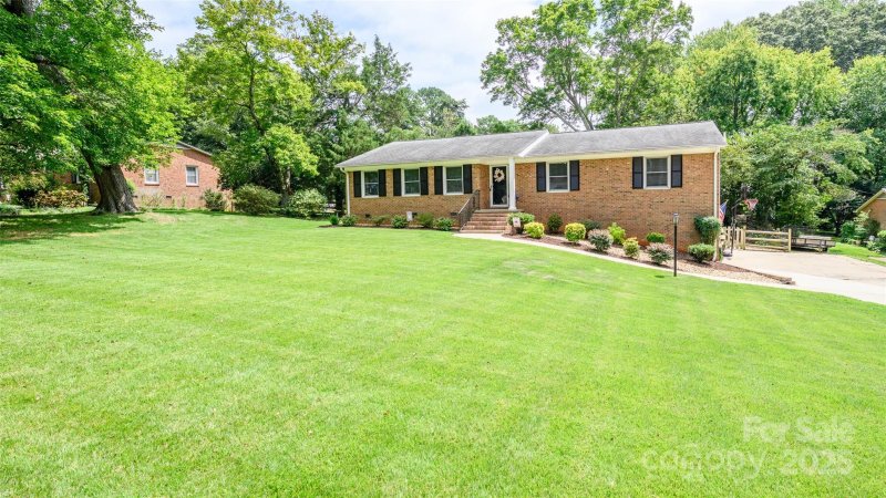 Property image 2 at 651 Heatherly Road, Mooresville, NC 28115