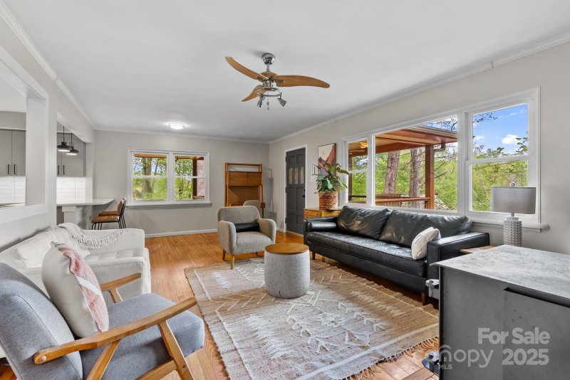 Property image 2 at 39 Hibriten Drive, Asheville, NC 28801