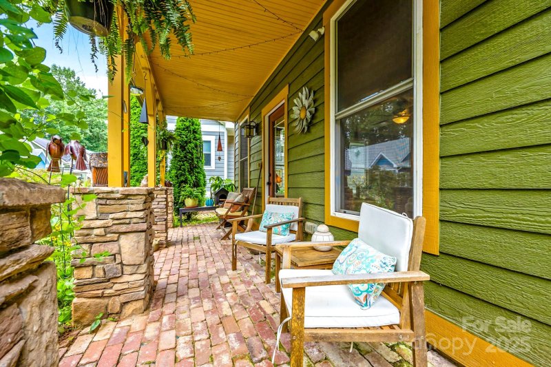 Property image 3 at 26 Destination Drive, Asheville, NC 28806