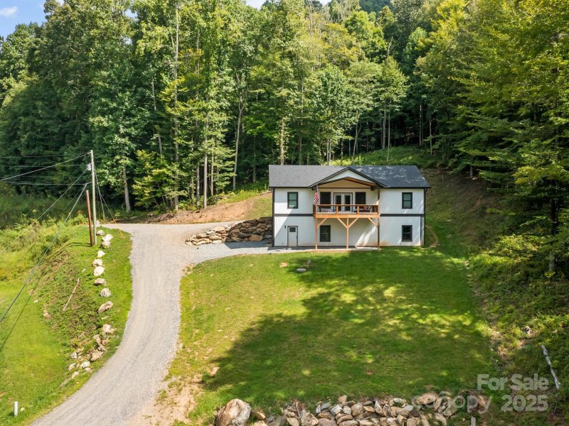 Stepping Stone Creek Estates, Mars Hill Community