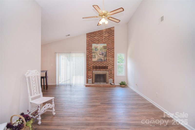 Property image 3 of 9034 Mcalpine Cove Court in Sardis Cove, Charlotte, NC 28270