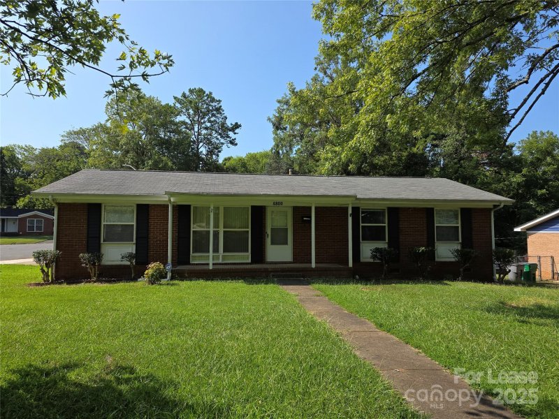 4800 Crestmont Drive