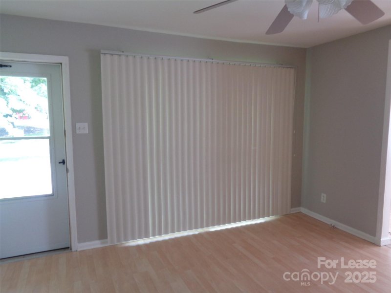 Property image 3 at 4800 Crestmont Drive, Charlotte, NC 28205