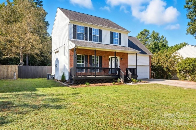 Property image 3 of 4125 Chatterleigh Drive in Hamilton Place, Monroe, NC 28110