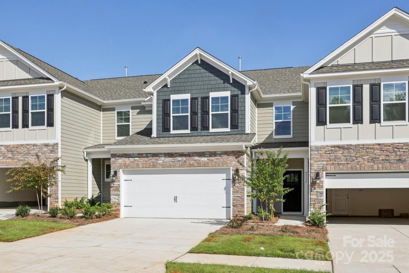 Property image 2 of 4232 Steel Way in Blackstone Bay, Sherrills Ford, NC 28673