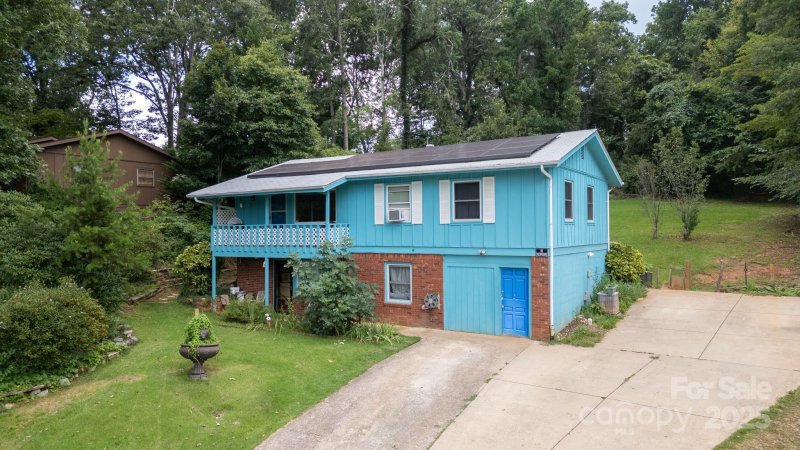 Camelot, Asheville Community