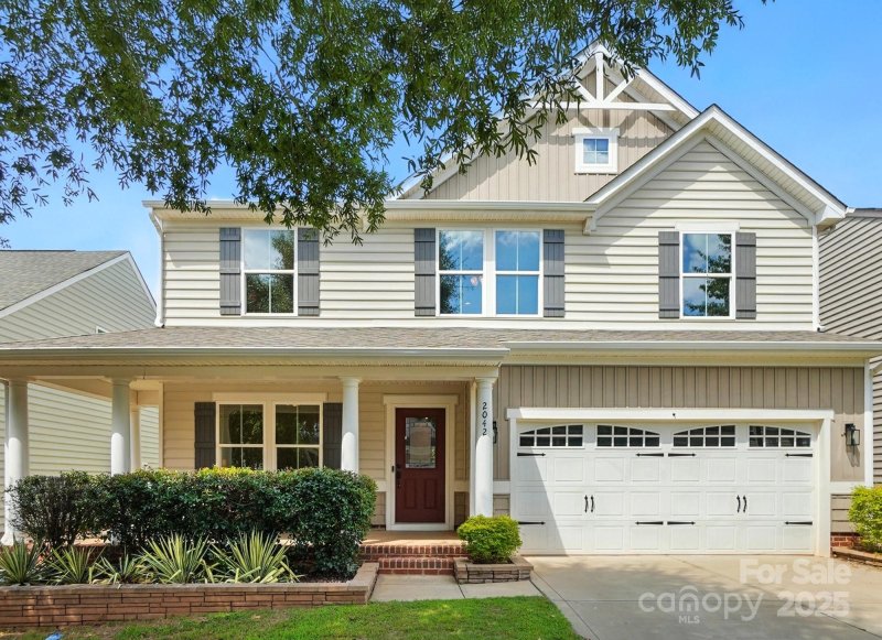 2042 Hamil Ridge Drive