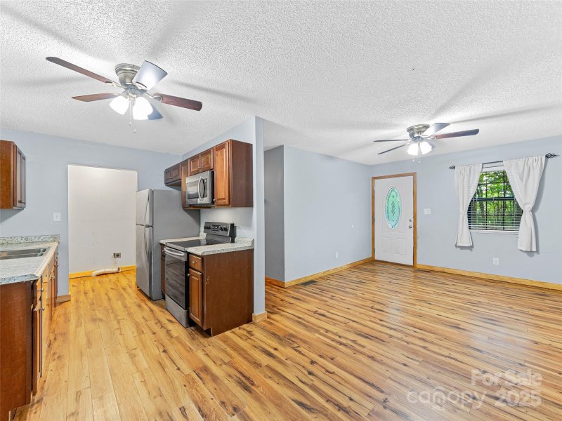 Property image 4 of 186 Hamlin Lane in Wolf Laurel Heights, Mars Hill, NC 28754