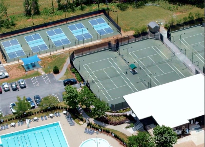 Property image 5 of 1428 Spring Ridge Lane in The Springs at Westport Club, Denver, NC 28037