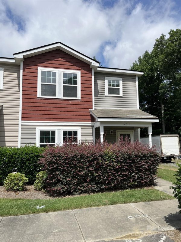 Property image 2 of 311 Drury Drive in Hyde Park, Charlotte, NC 28206