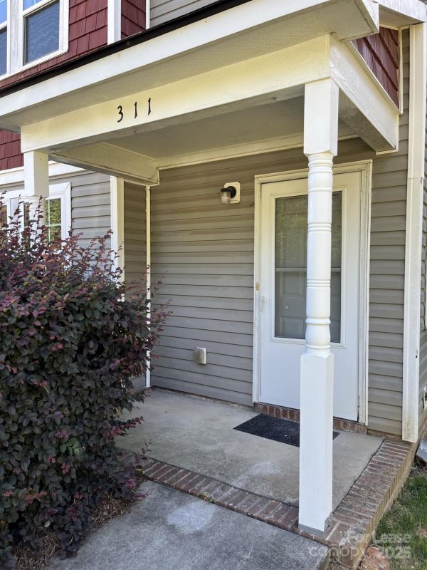 Property image 3 of 311 Drury Drive in Hyde Park, Charlotte, NC 28206