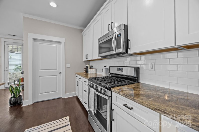 Property image 5 at 4020 Willow Green Place, Charlotte, NC 28206