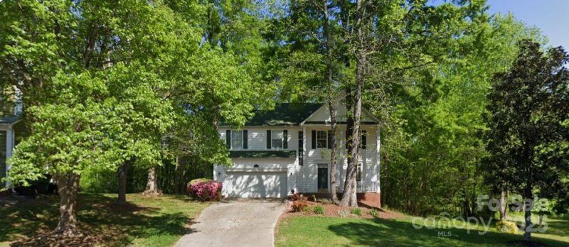 8731 Woodhill Manor Court