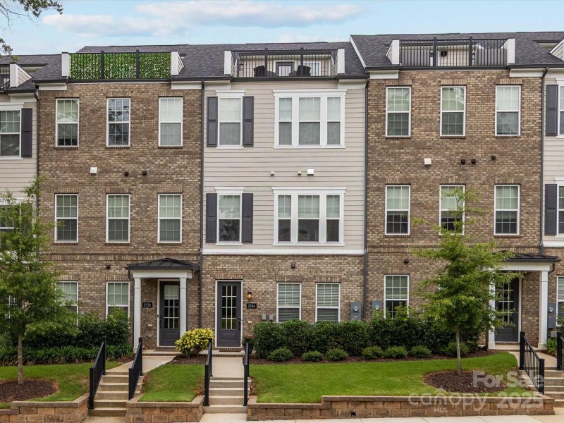 Property image 2 at 2534 Kenmore Avenue, Charlotte, NC 28204