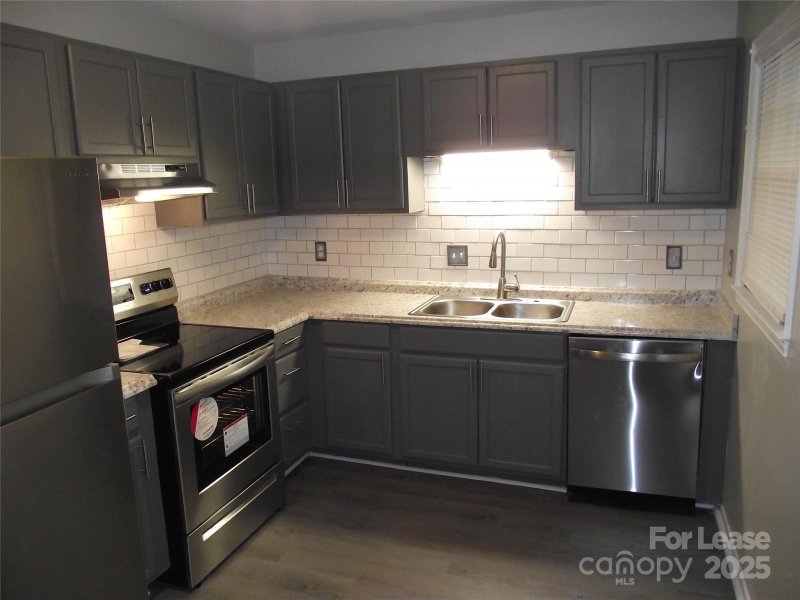 Property image 2 at 8311 Knights Bridge Road, Charlotte, NC 28210