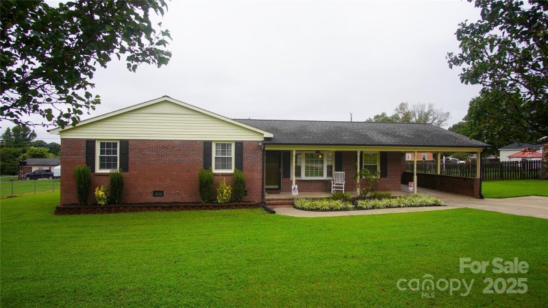 112 White Plains Drive