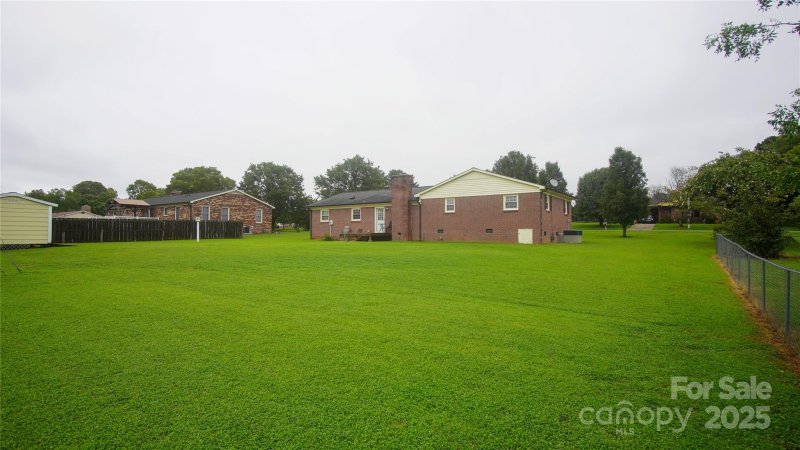 Property image 4 at 112 White Plains Drive, Kings Mountain, NC 28086