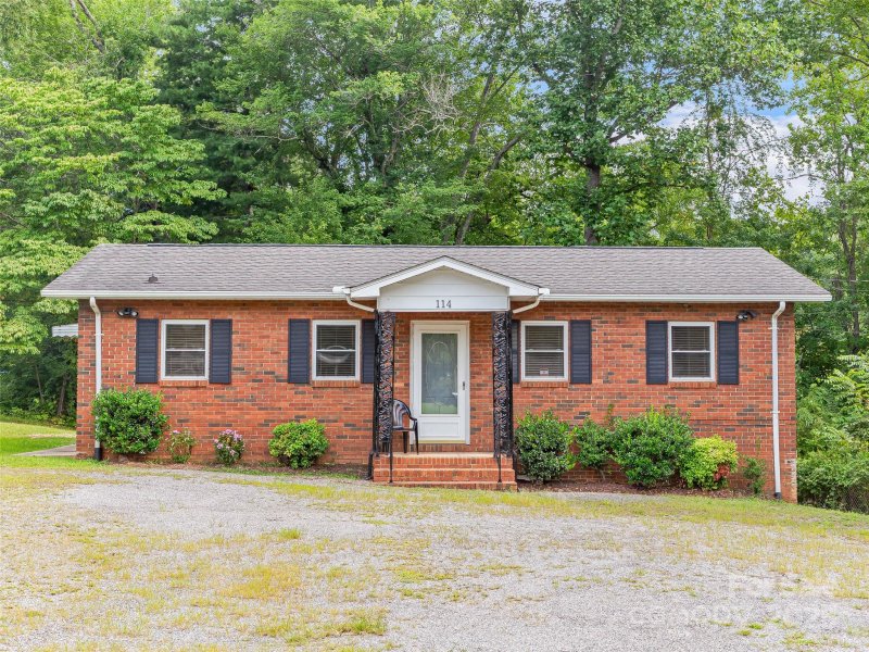 Property image 2 of 114 Marion Avenue in Grovemont, Swannanoa, NC 28778