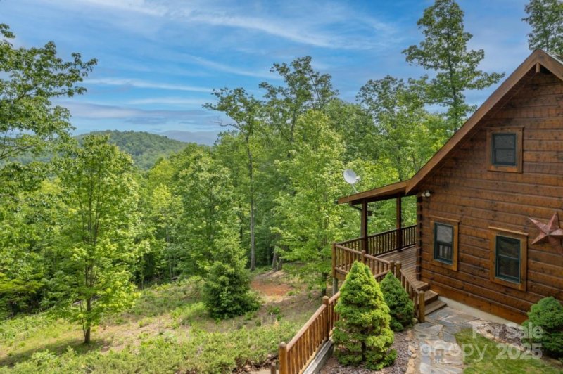 Property image 4 of 186 Black Ridge Drive in Yellowtop Mountain Estates, Bostic, NC 28018