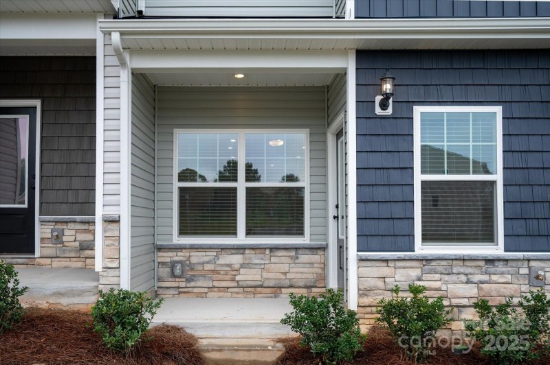 Property image 2 of 1322 Principal Featherstone Avenue in Rhyne Court, Gastonia, NC 28052