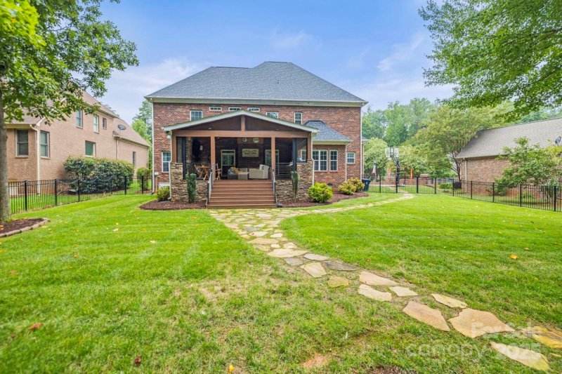 Property image 2 of 7791 Oak Haven Lane in Treetops At Cowans Ford, Stanley, NC 28164