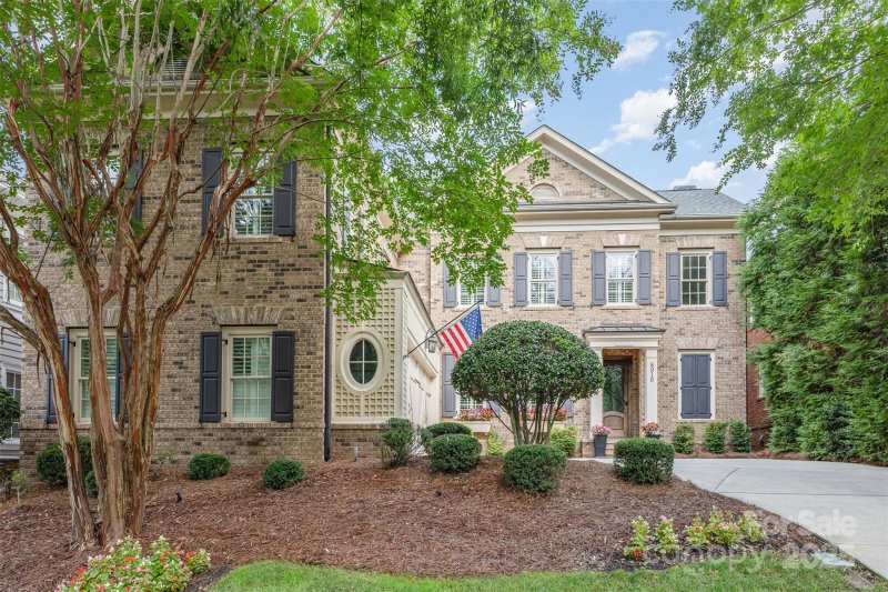 Property image 2 at 8916 Heydon Hall Circle, Charlotte, NC 28210
