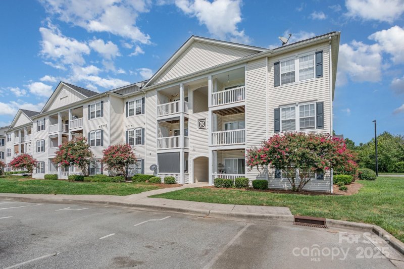 Property image 2 of 3809 Carl Parmer Drive in Harrisburg Town Center, Harrisburg, NC 28075