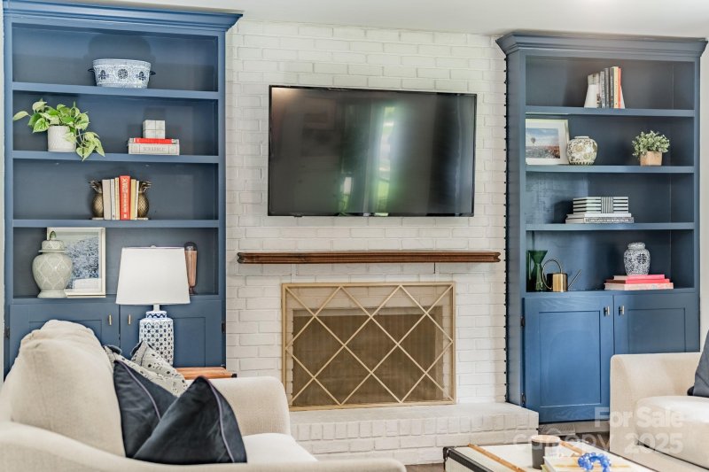 Property image 5 at 4123 Tamerlane Drive, Charlotte, NC 28205