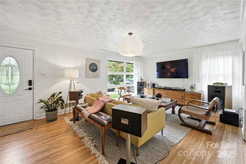 Property image 5 at 4535 Crestmont Drive, Charlotte, NC 28205