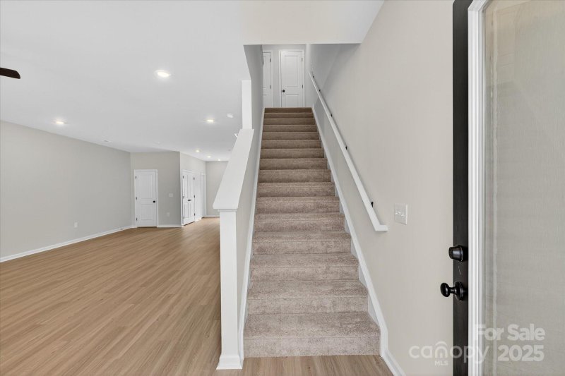 Property image 2 of 1986 W Davidson Avenue in Rhyne Court, Gastonia, NC 28052